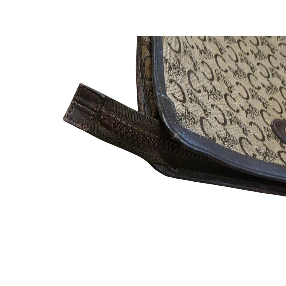 Vintage Celine Clutch Featuring the Iconic "C" Macadam Horse & Carriage - Picture 5 of 11
